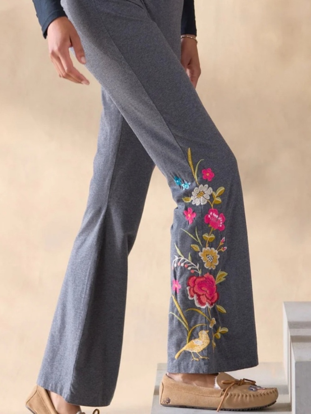 Johnny Was Embroidered Flare Celine Leggings Pants Gray with Floral Detail Sz XL